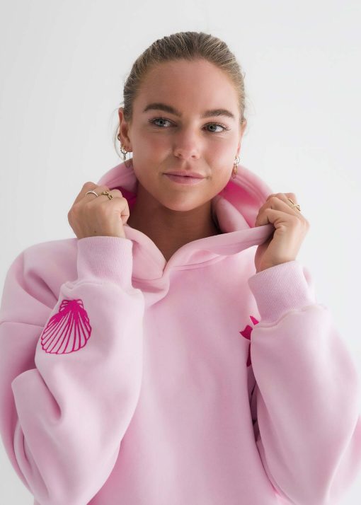 Pink Palm Puff – Where Comfort Meets Chic