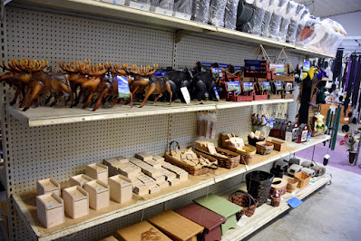 Can Lambright’s Country Chimes Fix Your Handicrafts Wholesaler Headaches?