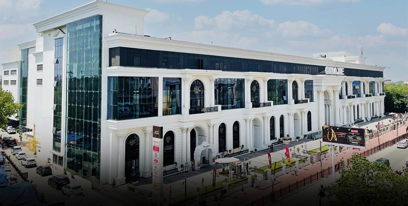 Omaxe Mall Chandni Chowk: A Landmark Destination for Retail, Food & Culture in Old Delhi